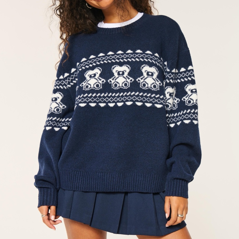 Hollister Comfy Cloud Teddy Bear Sweater